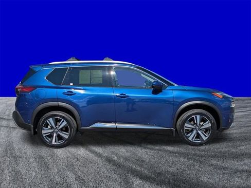 Used 2023 Nissan Rogue Platinum w/ Platinum Premium Package FWD image 3