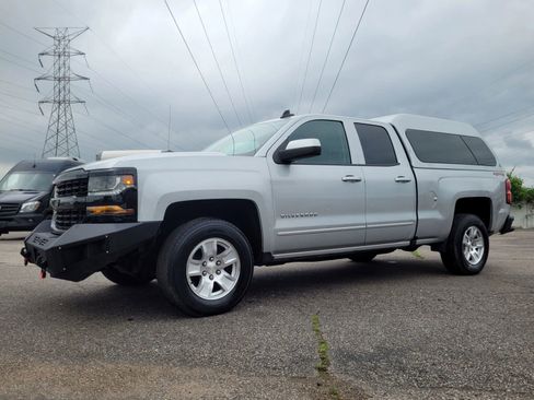 Used 2019 Chevrolet Silverado 1500 LT AWD/4WD image 11