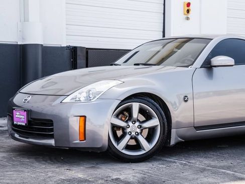 Used 2007 Nissan 350Z Enthusiast w/ Cargo Convenience Pkg RWD image 29