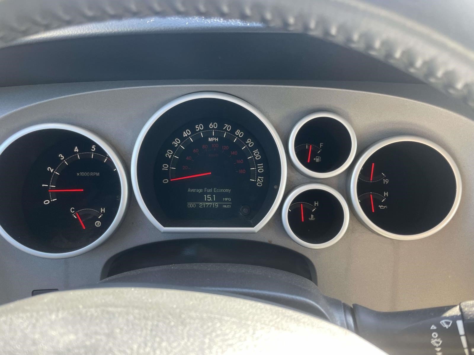 Used 2013 Toyota Tundra Limited w/ Memory Pkg RWD image 19