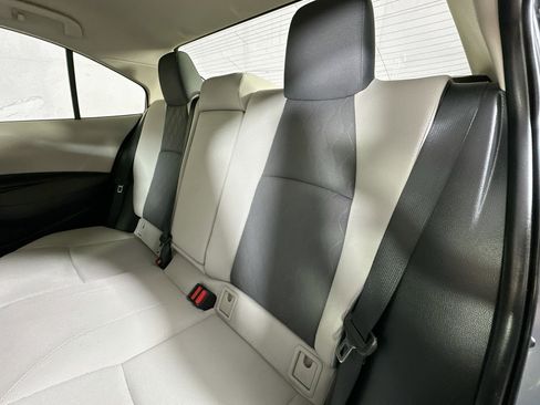 Used 2020 Toyota Corolla LE FWD image 22