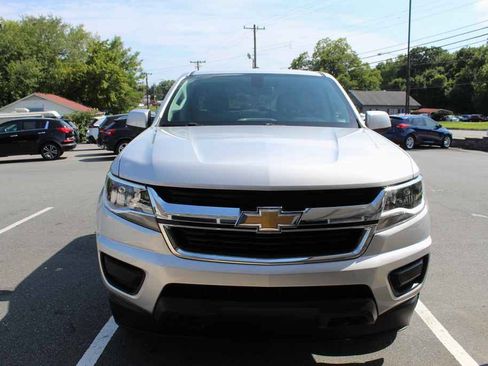 Used 2018 Chevrolet Colorado W/T w/ WT Convenience Package AWD/4WD image 2
