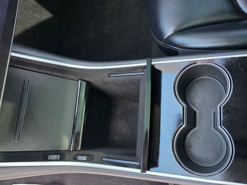 Used 2019 Tesla Model 3 image 16