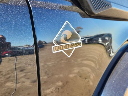 Used 2021 Ford Bronco Outer Banks image 12