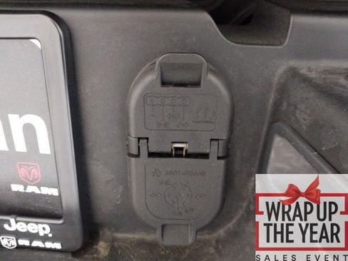 Used 2024 RAM 2500 Big Horn w/ Bed Utility Group image 28