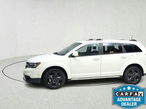 Used 2020 Dodge Journey Crossroad image 2