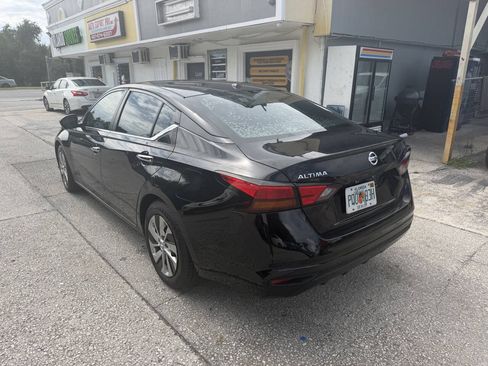 Used 2020 Nissan Altima 2.5 S FWD image 5