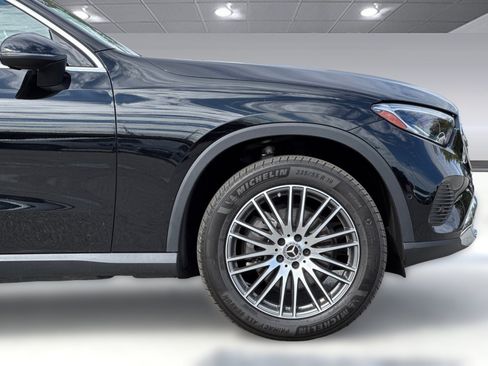 Certified 2024 Mercedes-Benz GLC 300 4MATIC image 35