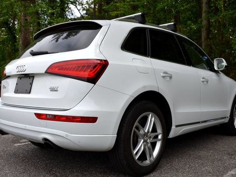 Used 2016 Audi Q5 2.0T Premium Plus w/ Technology Package AWD/4WD image 6