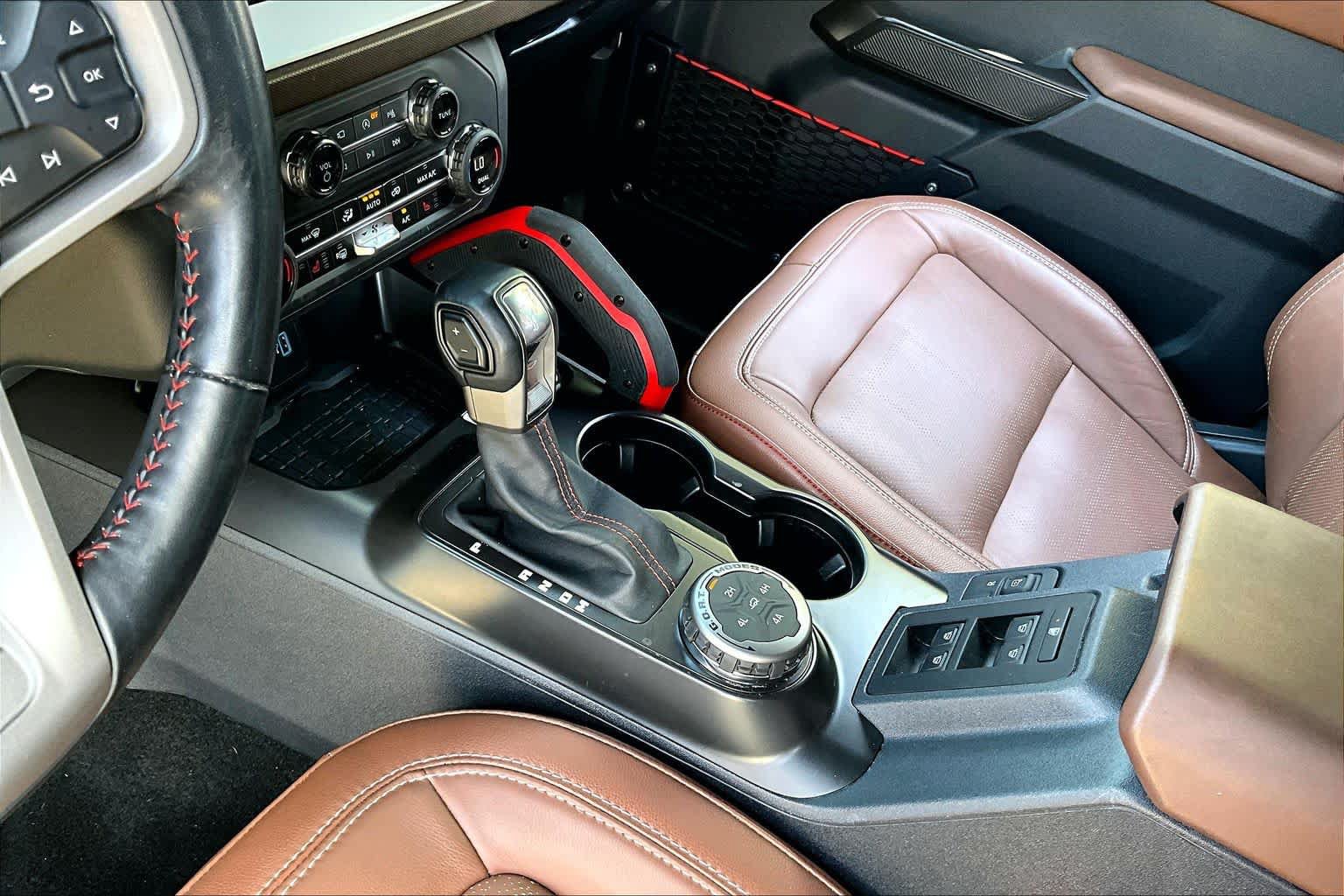Used 2024 Ford Bronco Heritage Edition AWD/4WD image 14