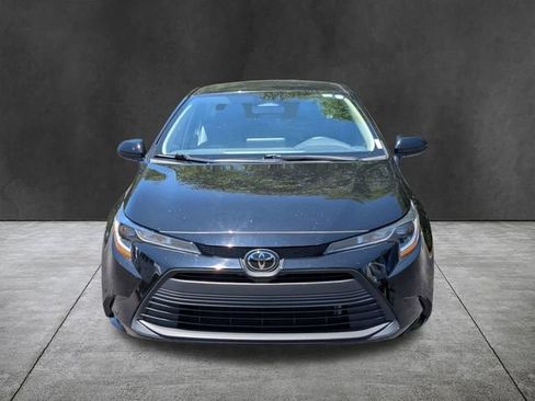 Used 2024 Toyota Corolla LE FWD image 9