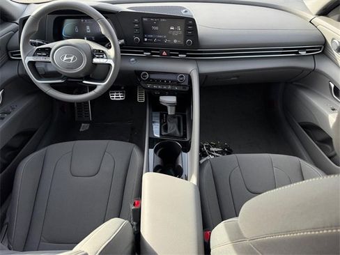 New 2026 Hyundai Elantra SEL Sport image 6