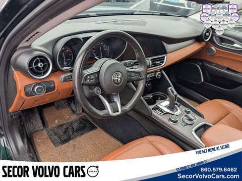 Used 2020 Alfa Romeo Giulia Ti image 8