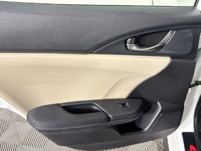 Used 2018 Honda Civic Sport image 22