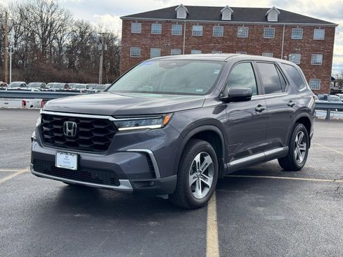 Certified 2025 Honda Pilot EX-L image 8