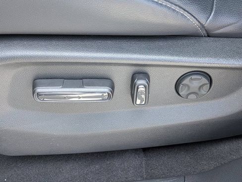 Certified 2017 Honda CR-V Touring image 19