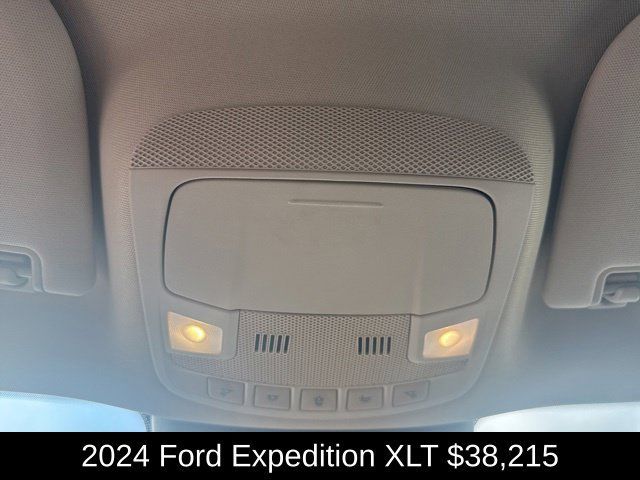 Used 2024 Ford Expedition XLT AWD/4WD image 24