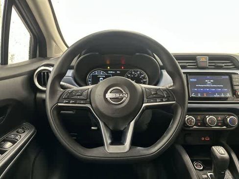 Used 2025 Nissan Versa SV FWD image 15