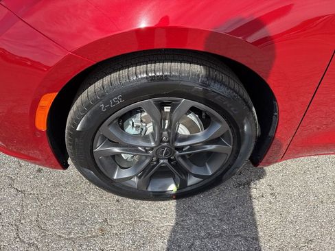 New 2026 Chrysler Pacifica Select image 11