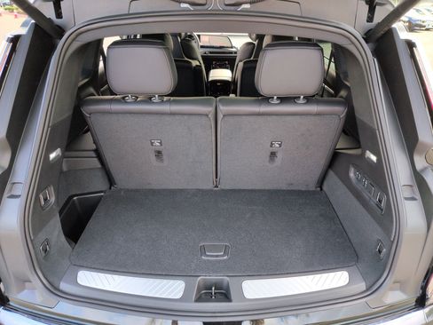 Used 2026 Cadillac Vistiq Sport image 33