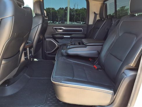 Used 2022 RAM 1500 Laramie AWD/4WD image 17