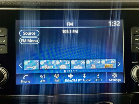 Used 2024 Nissan Leaf S FWD image 21