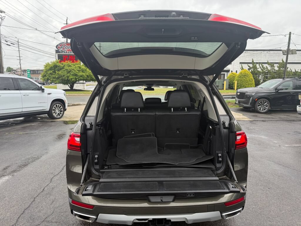 Used 2022 BMW X7 xDrive40i w/ Premium Package AWD/4WD image 35