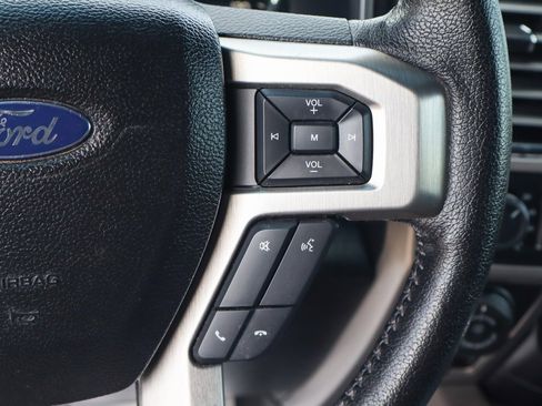 Used 2016 Ford F150 Platinum w/ Equipment Group 701A Luxury image 25