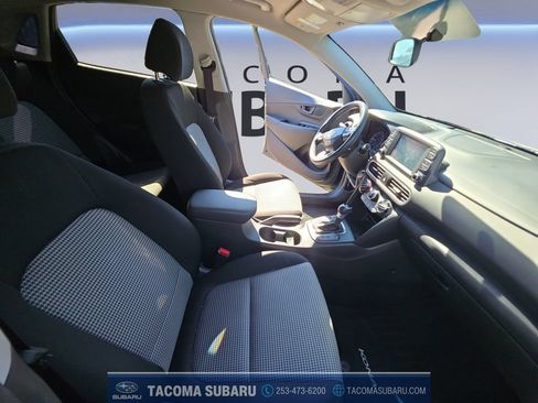 Used 2018 Hyundai Kona SEL FWD image 17