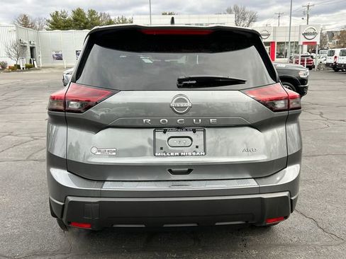 New 2026 Nissan Rogue SV w/ Cold Weather Package AWD/4WD image 3