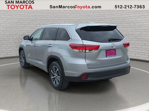 Used 2017 Toyota Highlander XLE image 7