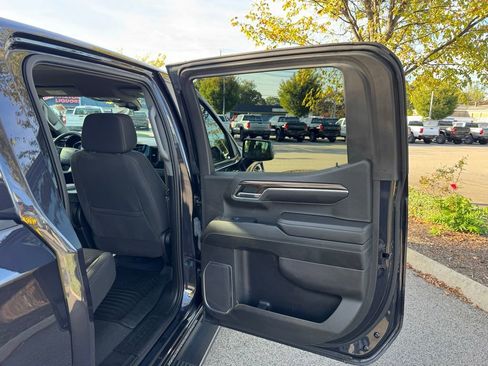 Used 2023 Chevrolet Silverado 1500 RST w/ Z71 Off-Road Package image 20