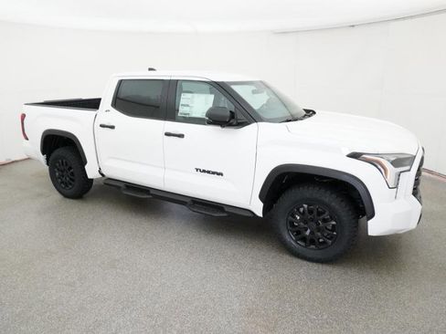 New 2026 Toyota Tundra SR5 AWD/4WD image 15
