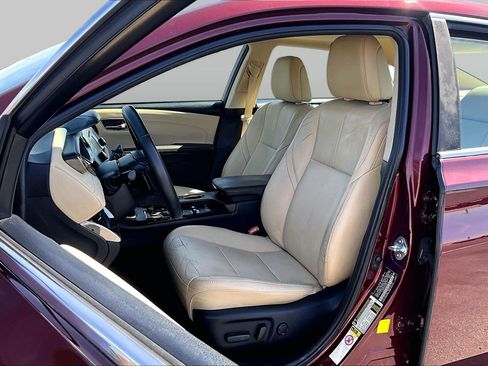 Used 2013 Toyota Avalon XLE Touring image 23