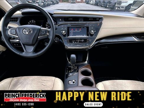 Used 2016 Toyota Avalon XLE Premium image 12