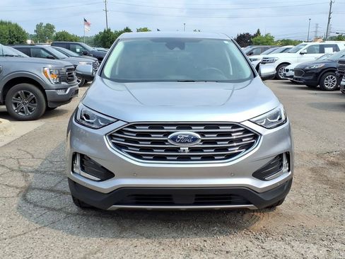 Used 2024 Ford Edge Titanium w/ Equipment Group 301A AWD/4WD image 8