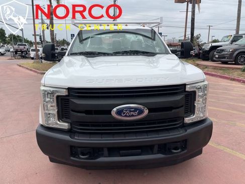 Used 2017 Ford F250 XL w/ Power Equipment Group image 3