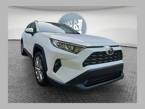 Used 2020 Toyota RAV4 XLE Premium AWD/4WD image 1