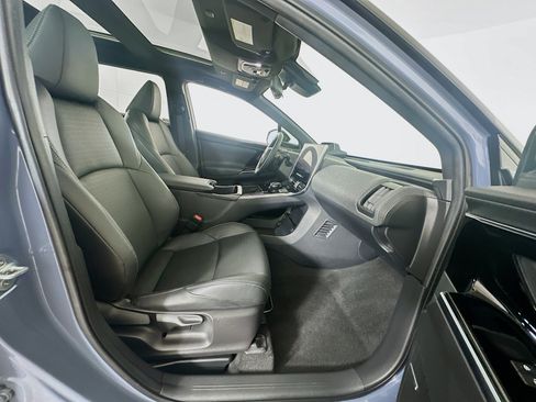 Used 2023 Subaru Solterra AWD image 32
