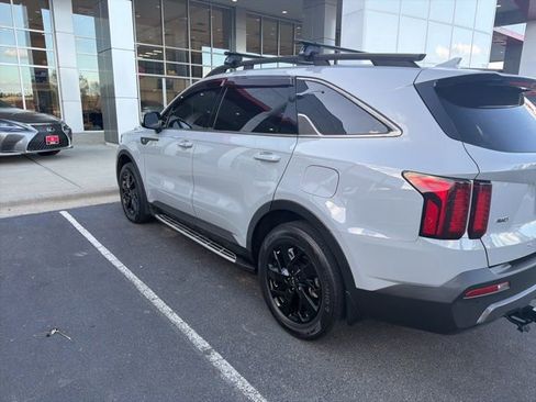 Used 2022 Kia Sorento S image 5