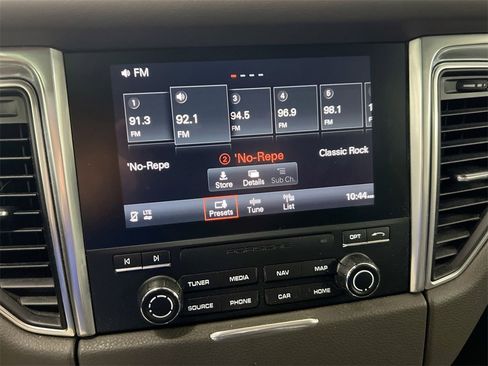 Used 2017 Porsche Macan Turbo image 13