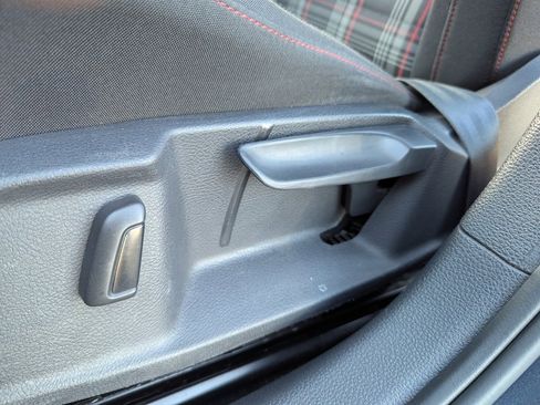 Used 2019 Volkswagen GTI S w/ Driver Assistance Package image 24