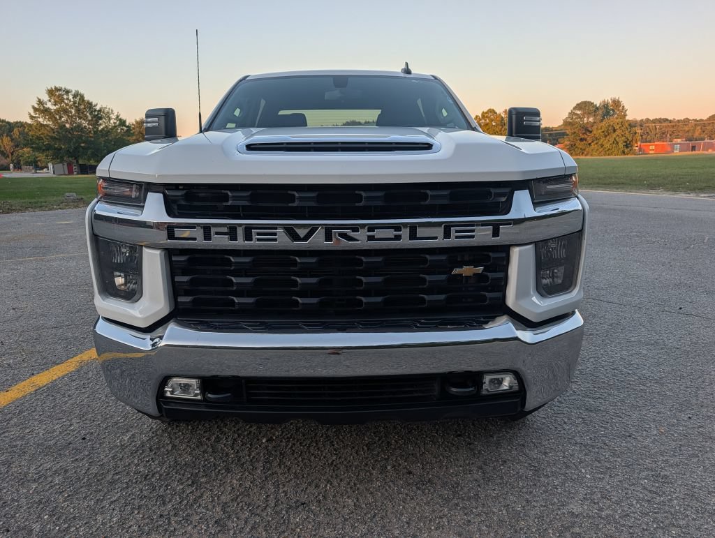 Used 2022 Chevrolet Silverado 2500 LT w/ Convenience Package AWD/4WD image 8