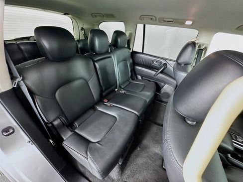 Used 2021 Nissan Armada SV image 27