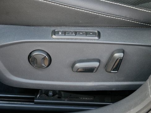 Certified 2023 Volkswagen Jetta SEL image 20