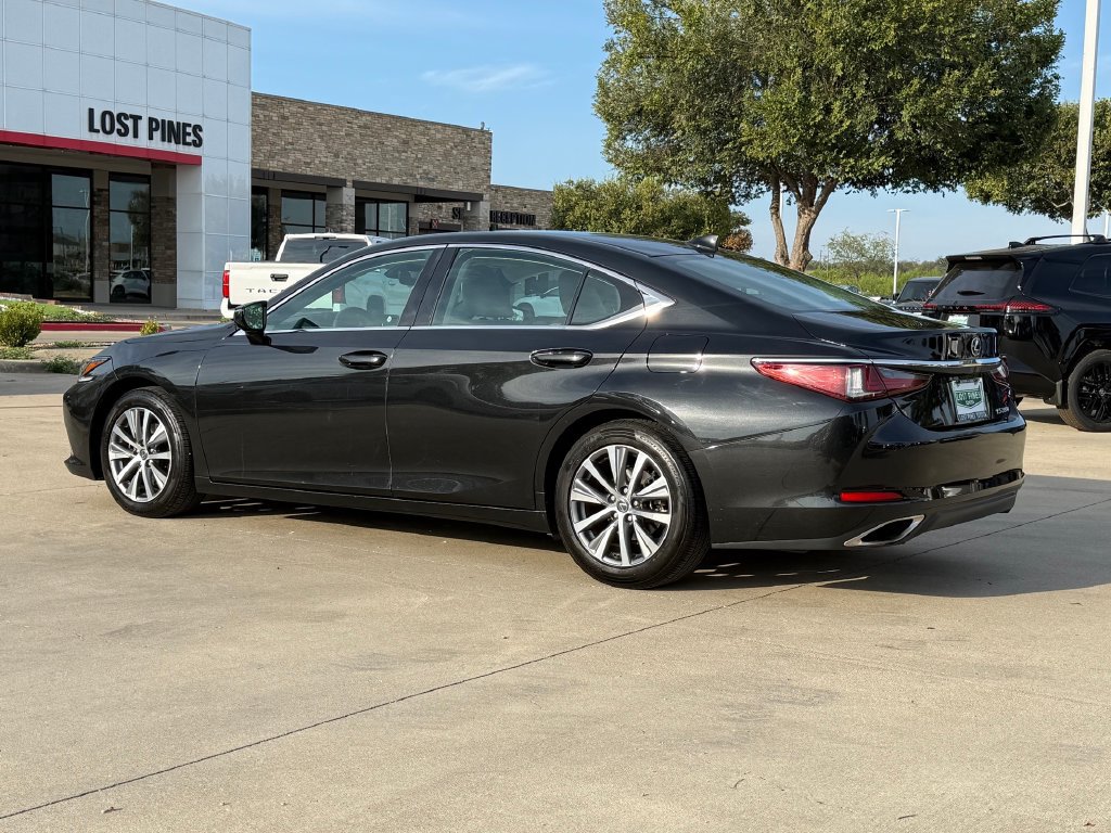 Used 2020 Lexus ES 350 w/ Premium Package FWD image 3