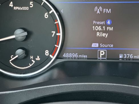 Used 2024 Nissan Altima 2.5 SV FWD image 27