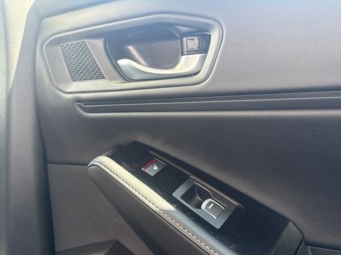 Used 2023 Honda Accord Touring image 10