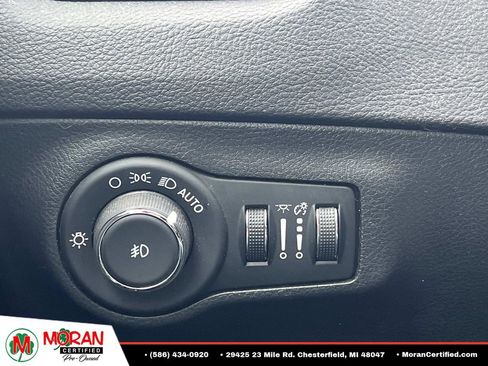 Used 2020 Jeep Compass Limited AWD/4WD image 25