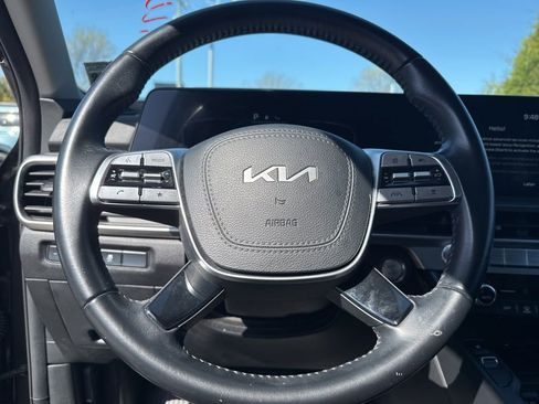 Used 2023 Kia Telluride S image 7